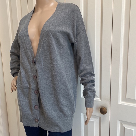Fever Womens L Grey Button Up Cardigan. Thin and comfy. Perfect Layering piece. - Picture 3 of 11